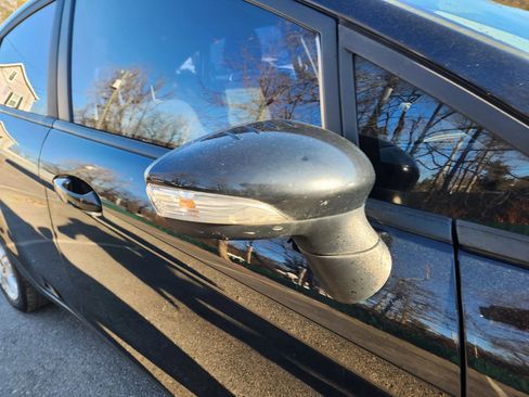 Used 2016 Ford Fiesta SE image 7