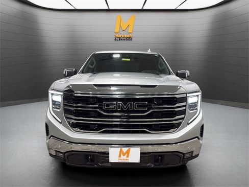 Used 2022 GMC Sierra 1500 SLT w/ SLT Premium Plus Package image 4