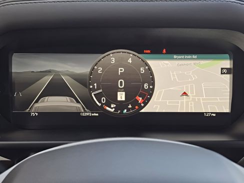 Used 2024 Land Rover Defender 110 S image 17