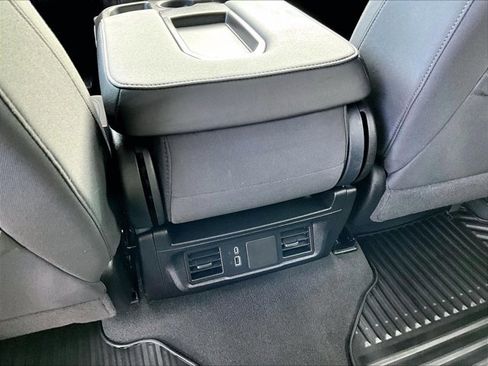 Used 2025 Chevrolet Silverado 1500 Custom RWD image 22