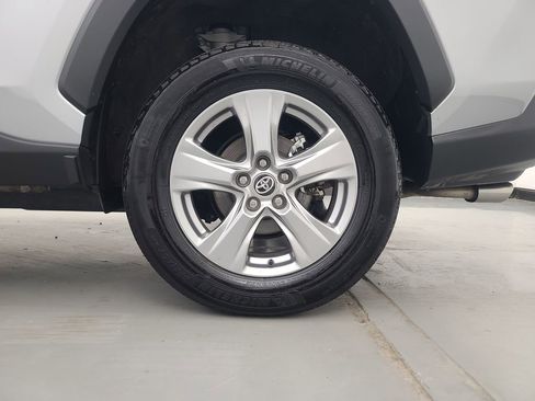 Used 2025 Toyota RAV4 XLE image 11