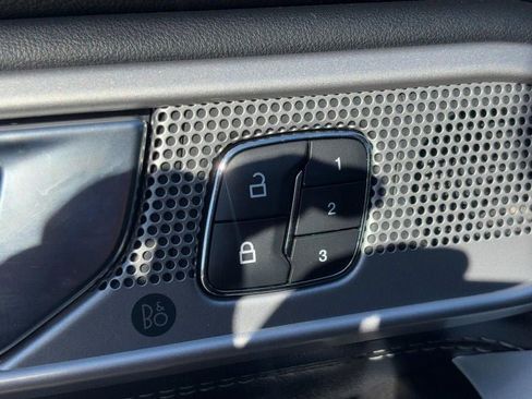 Used 2021 Ford Explorer Limited w/ Equipment Group 301A image 26