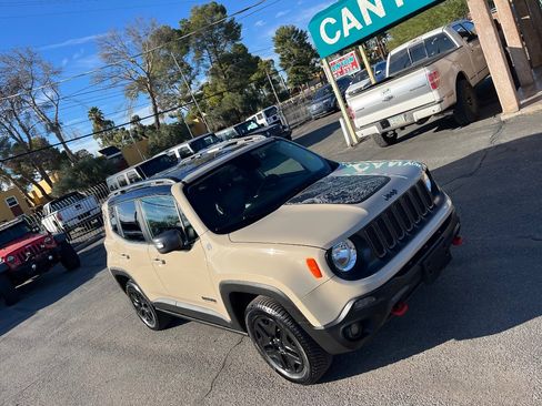 Used 2017 Jeep Renegade Trailhawk image 49
