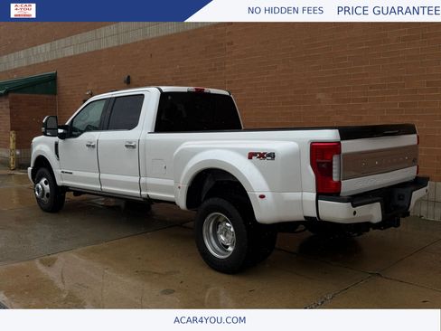 Used 2018 Ford F350 Platinum w/ Platinum Ultimate Package AWD/4WD image 5