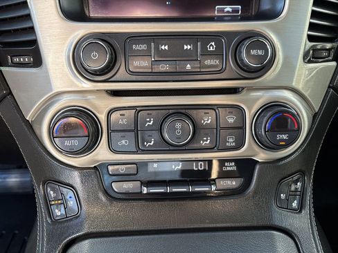 Used 2018 GMC Yukon Denali image 23