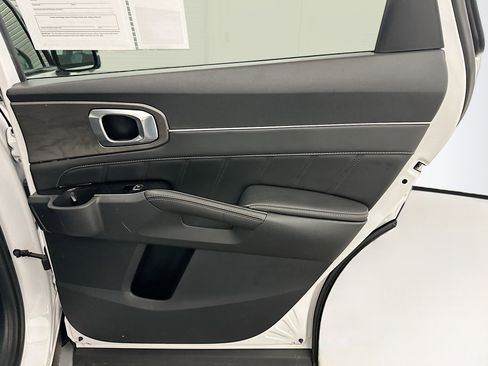 Used 2024 Kia Sorento SX image 34