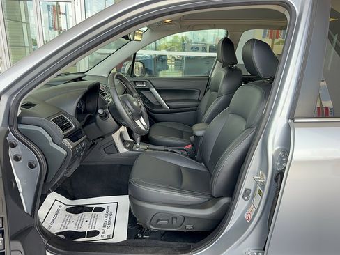 Used 2017 Subaru Forester 2.5i Limited w/ Popular Package #2 AWD/4WD image 11
