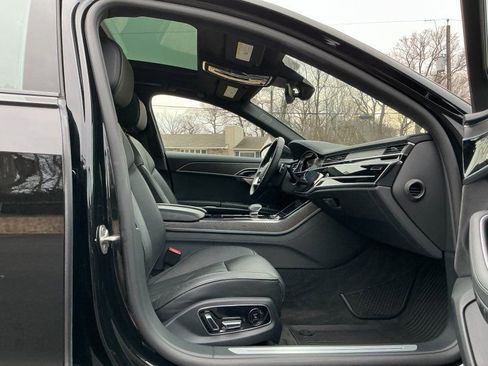 Used 2022 Audi A8 L 3.0T image 11