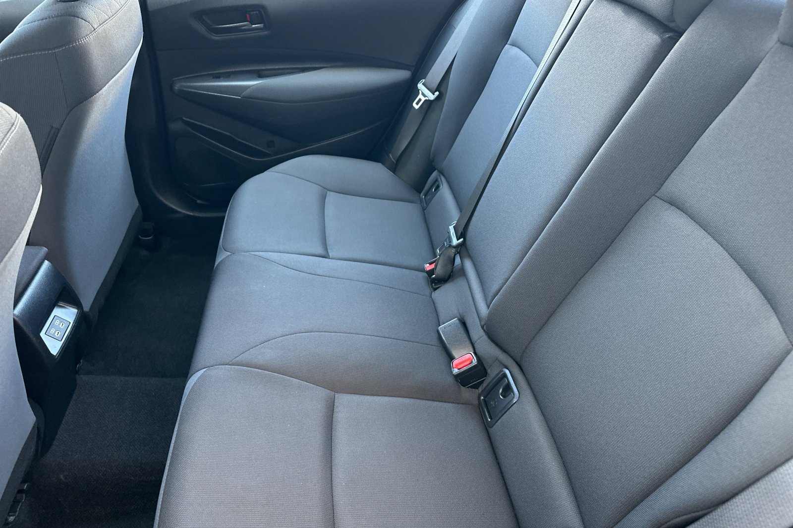 Used 2023 Toyota Corolla LE FWD image 12