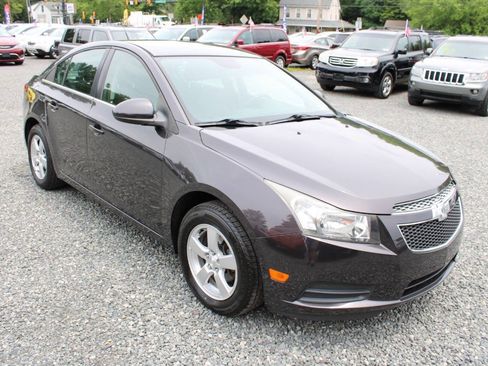 Used 2014 Chevrolet Cruze LT FWD image 4