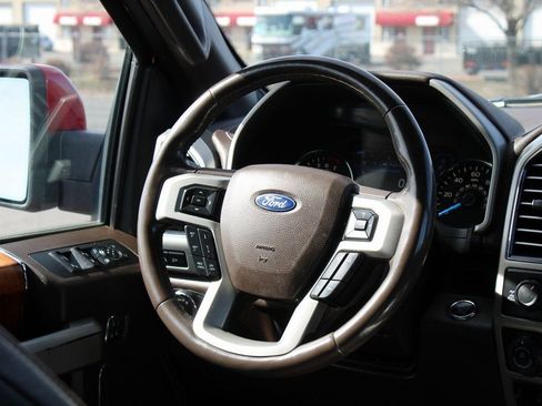 Used 2017 Ford F150 King Ranch w/ Equipment Group 601A Luxury AWD/4WD image 20