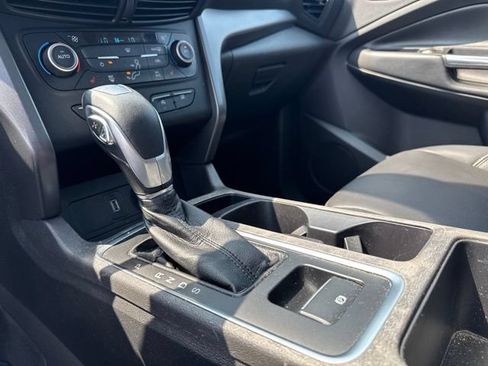 Used 2019 Ford Escape SEL AWD/4WD image 16