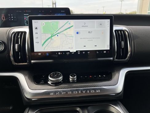 New 2025 Ford Expedition Platinum w/ Stealth Performance Package image 8