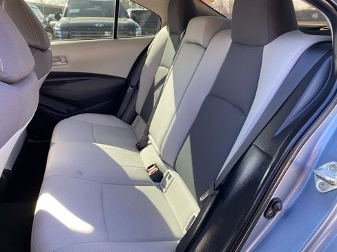 Used 2022 Toyota Corolla LE image 17
