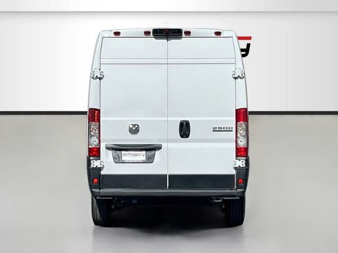 Used 2023 RAM ProMaster 2500 FWD image 6