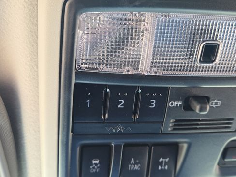 Used 2021 Toyota 4Runner TRD Off-Road Premium image 20