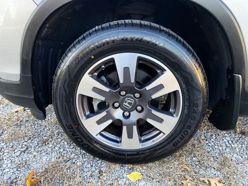 Used 2019 Honda Ridgeline RTL-E image 3