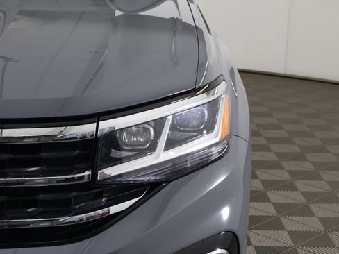 Used 2020 Volkswagen Atlas Cross Sport SEL Premium R-Line image 20