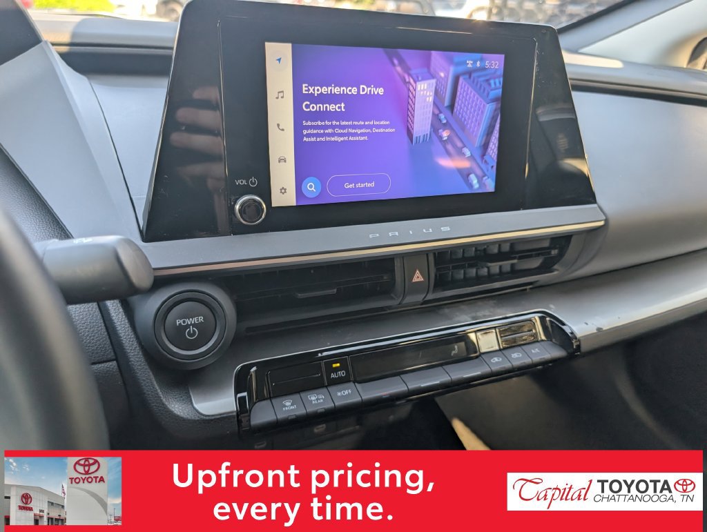 Used 2025 Toyota Prius LE FWD image 23