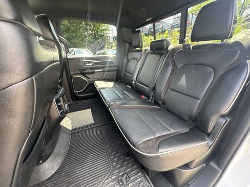 Used 2023 RAM 1500 Laramie AWD/4WD image 19