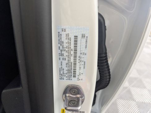 New 2025 Ford Escape SE w/ PHEV Premium Package image 22