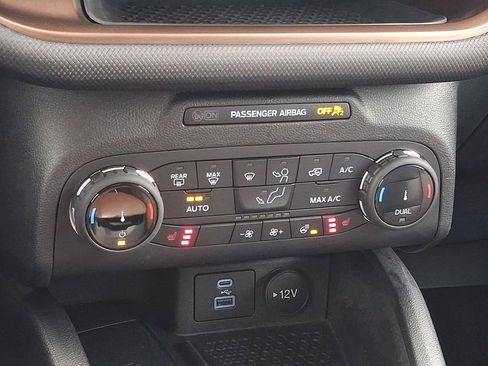 Used 2022 Ford Bronco Sport Outer Banks w/ Tech Package AWD/4WD image 16
