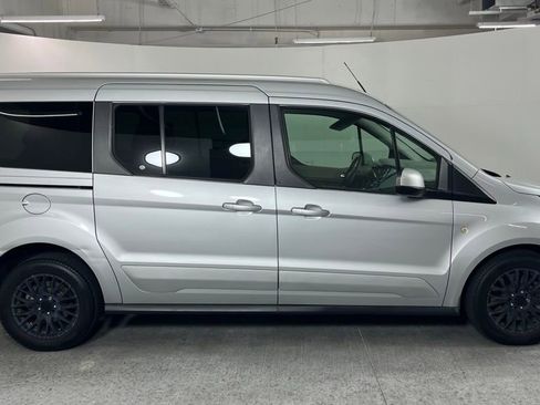Used 2017 Ford Transit Connect Titanium FWD image 14