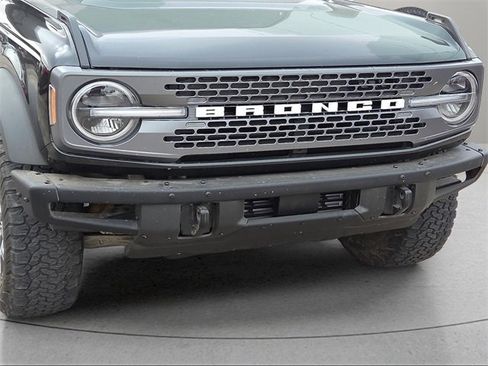 Used 2024 Ford Bronco Badlands image 7