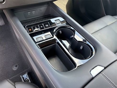 Used 2025 Nissan Murano SV image 26