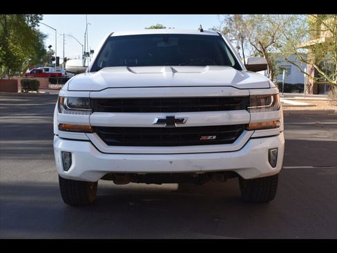 Used 2017 Chevrolet Silverado 1500 LT w/ True North Edition AWD/4WD image 8