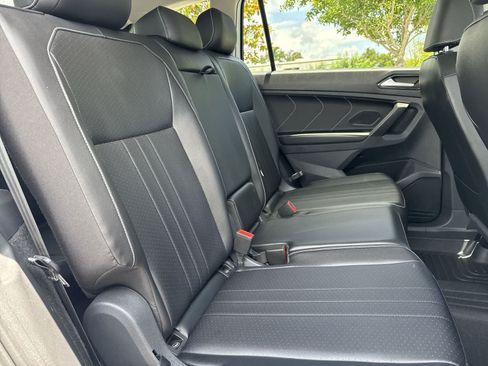 Used 2024 Volkswagen Tiguan SE FWD image 27