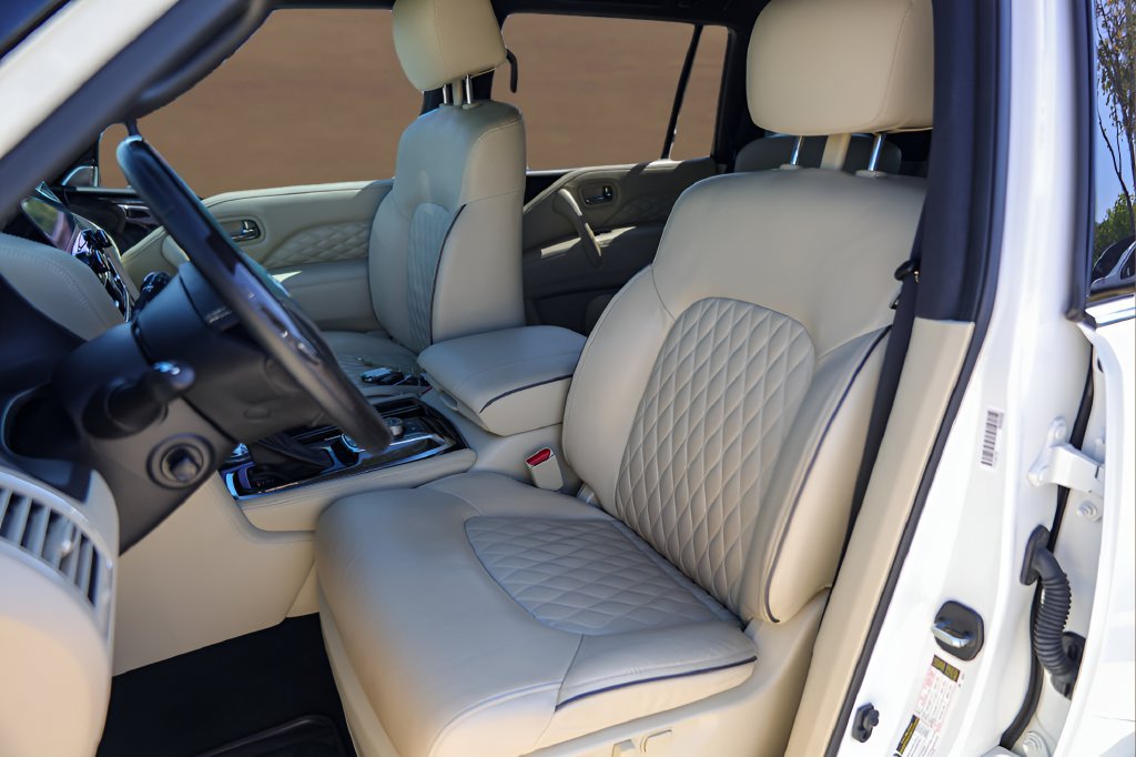 Used 2022 INFINITI QX80 Sensory w/ Cargo Package RWD image 7