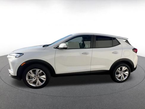 Used 2025 Buick Encore GX Preferred image 9