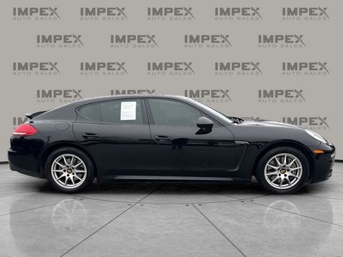 Used 2014 Porsche Panamera 4 image 6