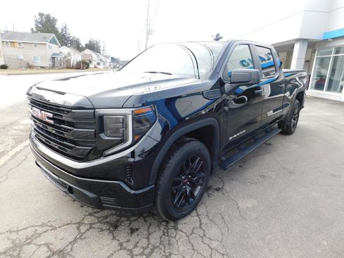 Used 2023 GMC Sierra 1500 Pro w/ Graphite Edition image 2