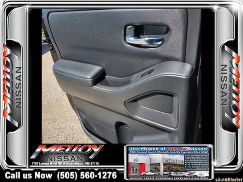 Used 2023 Nissan Frontier SV w/ Midnight Edition Package image 11