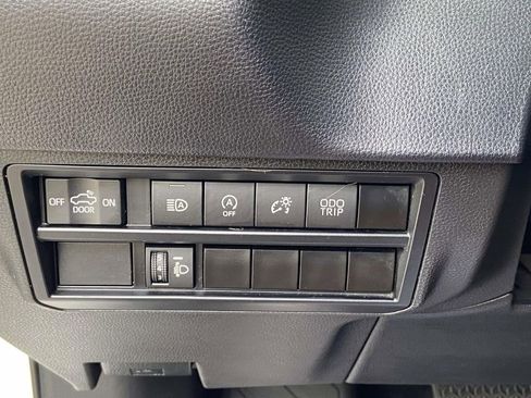 Used 2023 Toyota Tundra SR AWD/4WD image 26