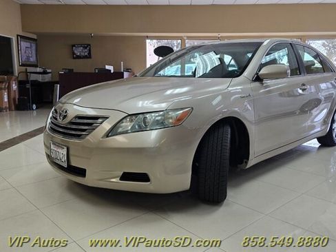 Used 2007 Toyota Camry Hybrid FWD image 2