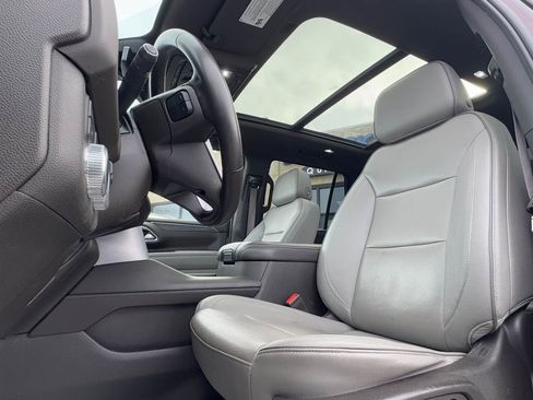 Used 2023 GMC Yukon SLT w/ Max Trailering Package image 23