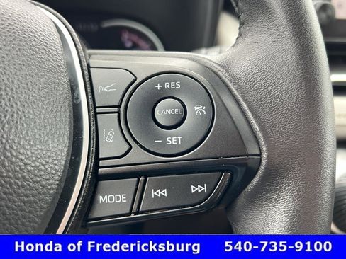 Used 2023 Toyota RAV4 XLE Premium AWD/4WD image 19