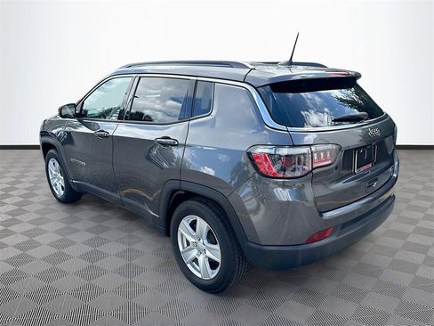 Used 2022 Jeep Compass Latitude image 6