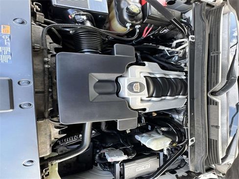 Used 2016 Cadillac Escalade Platinum image 10