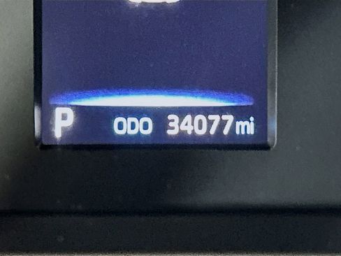 Used 2023 Toyota Tundra Limited w/ Power Package image 10