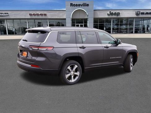 New 2026 Jeep Grand Cherokee L Limited AWD/4WD image 3