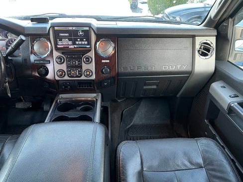 Used 2014 Ford F350 Lariat w/ Lariat Interior Package image 33