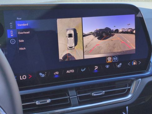 New 2026 Chevrolet Equinox EV LT image 39