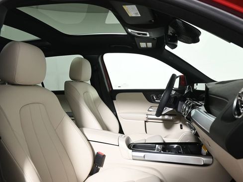 New 2026 Mercedes-Benz GLB 250 4MATIC image 22