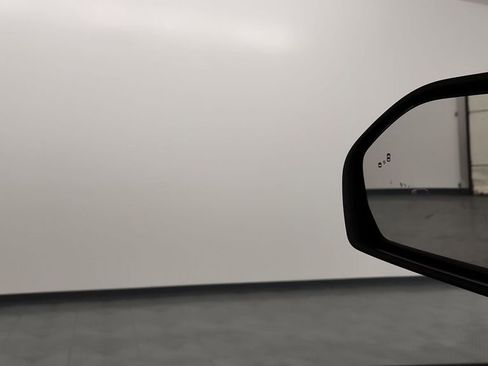 Certified 2022 Ford Explorer XLT w/ Equipment Group 202A image 20