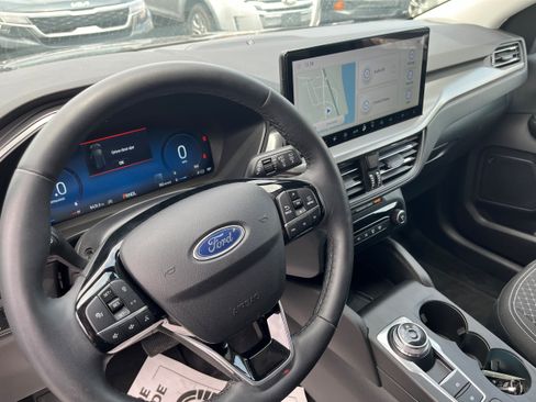 Used 2023 Ford Escape Active AWD/4WD image 8