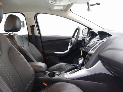Used 2014 Ford Focus SE w/ Equipment Group 201A image 21